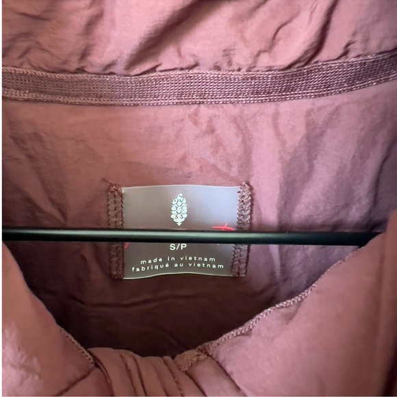 NWT Free People Pippa Packable Puffer Jacket in Bitter Chocolate Brown - Picture 8 of 8